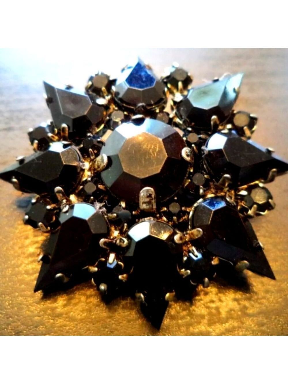 VINTAGE ESTATE RHINESTONE FLOWER 1 5/8" BROOCH
